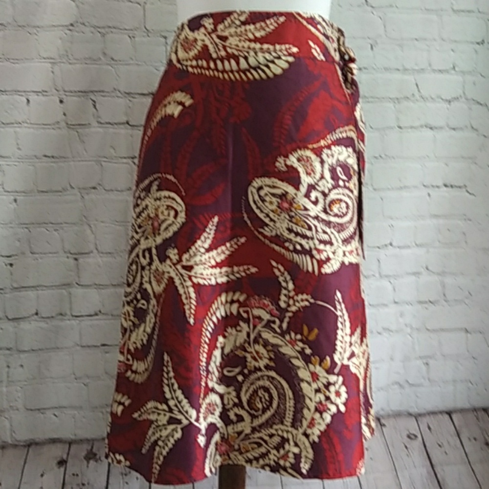 🦊 Talbots 100% silk paisley wrap skirt 12 EUC